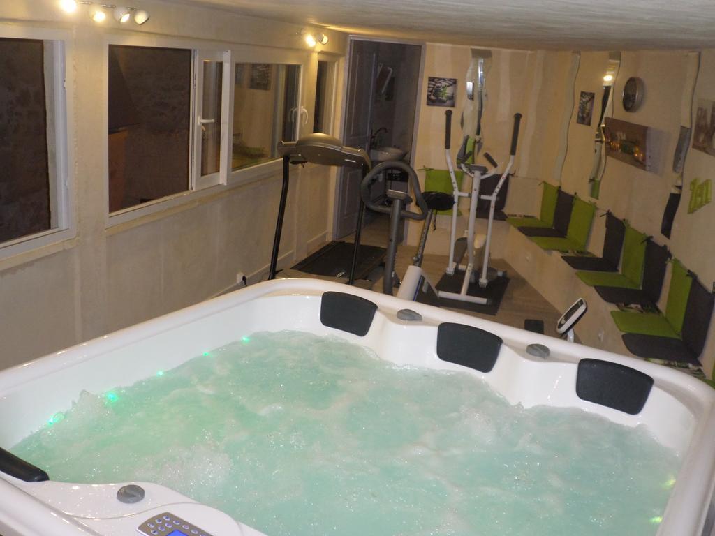 Saint-Macaire Appart'Hotel Les Tilleuls חדר תמונה