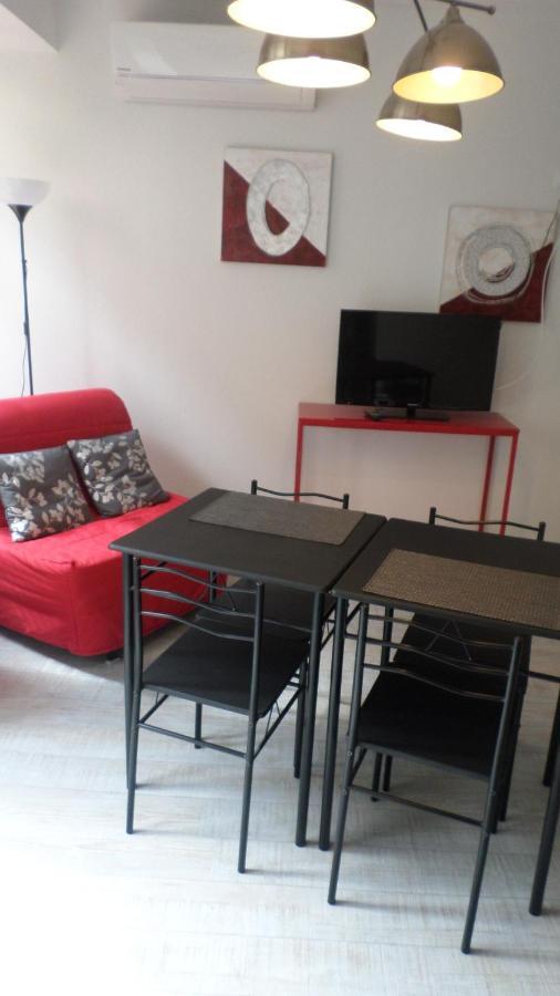 Saint-Macaire Appart'Hotel Les Tilleuls מראה חיצוני תמונה