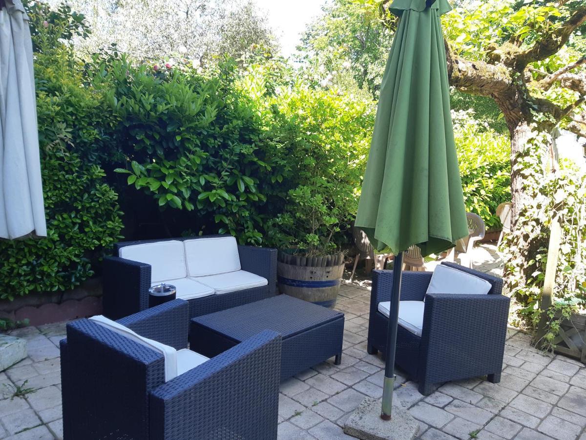 Saint-Macaire Appart'Hotel Les Tilleuls מראה חיצוני תמונה